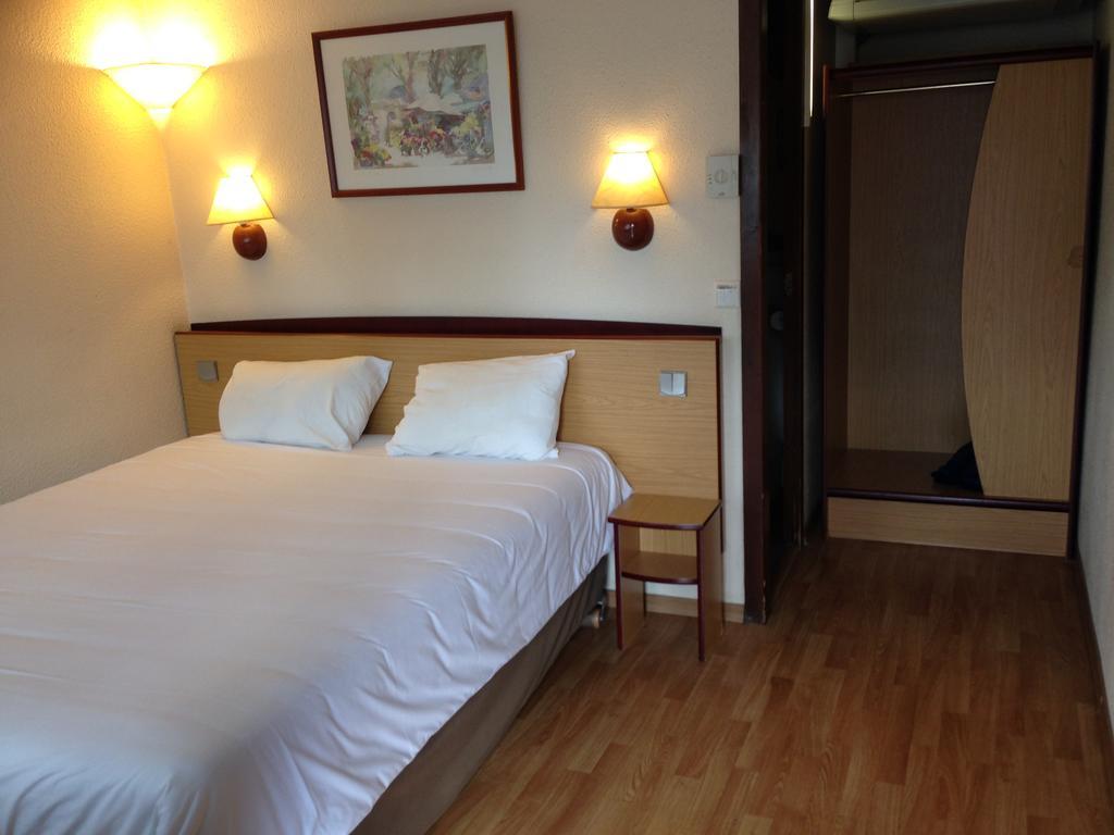 Campanile Mulhouse - Illzach Ile Napoleon Otel Dış mekan fotoğraf